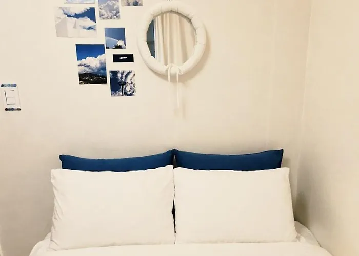 B&B New Open! In Grace Hanna Stay, Seoul, Shillim Station 2mins, Airport Bus 2mins, Gangnam Hongik Unv' 20mins 서울특별시