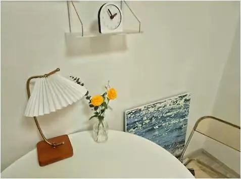 B&B New Open! In Grace Hanna Stay, Seoul, Shillim Station 2mins, Airport Bus 2mins, Gangnam Hongik Unv' 20mins 서울특별시